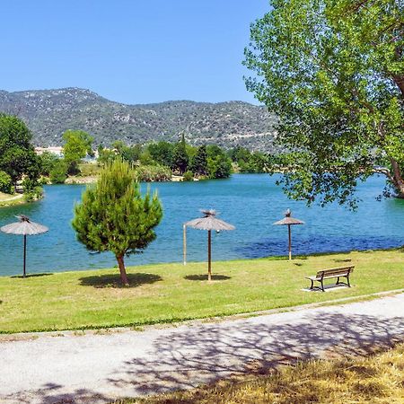 Camping Les Rives Du Lac De Vinca Exteriér fotografie